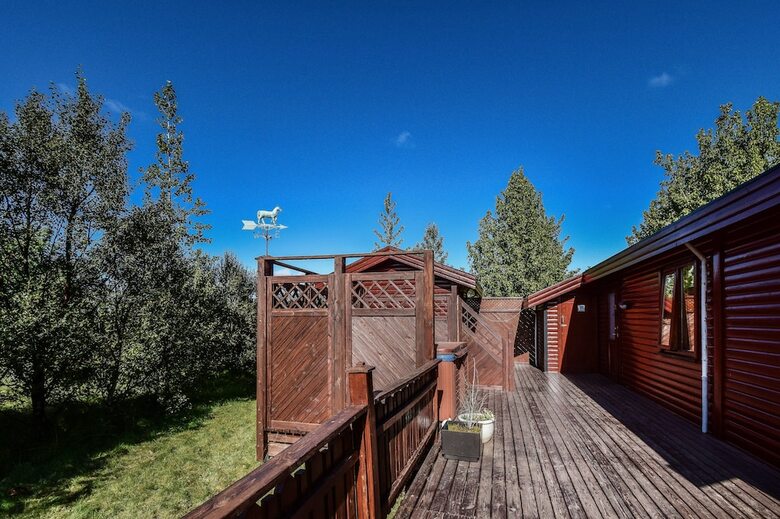 Cottage O12