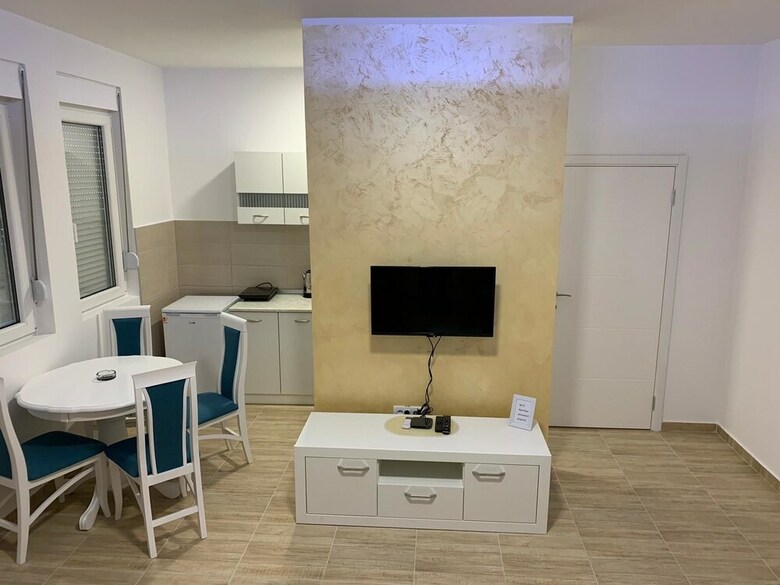 Airport View Apartments