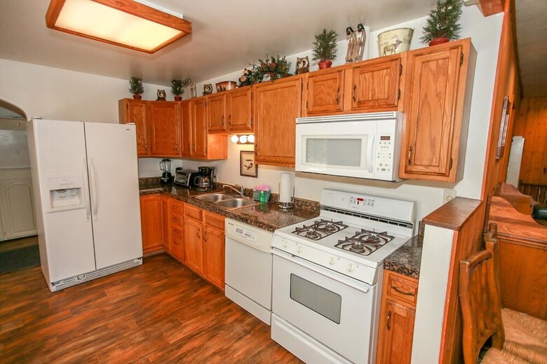 Cabana 1227- Hudson Bay Lakefront