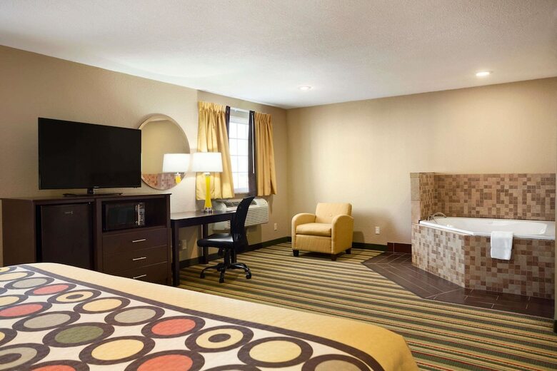 Hotel Super 8 By Wyndham Joplin