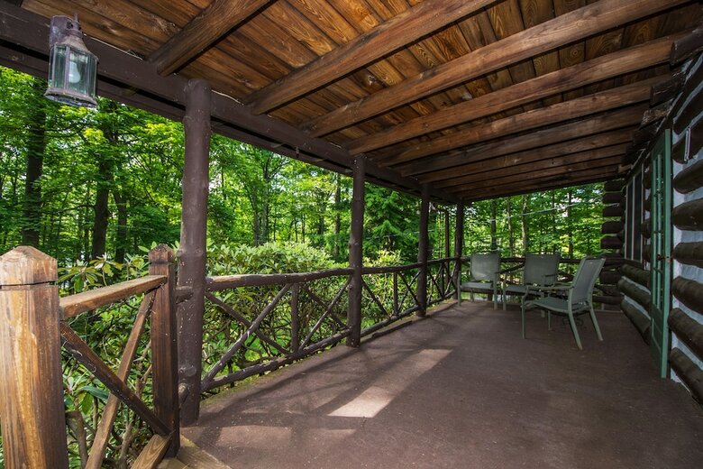 Country Roads Cabin