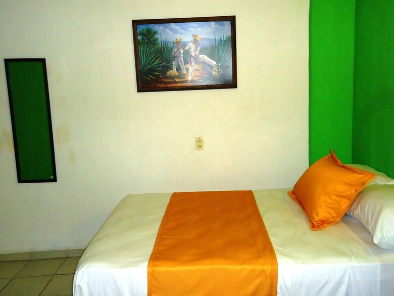 Hotel Casa Mexicana Barra de Navidad