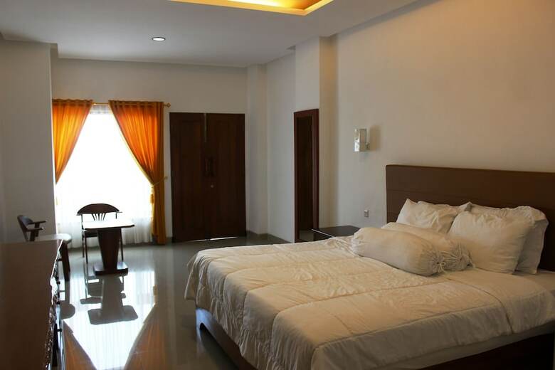 Hotel Ratu Homestay Malang