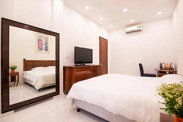 Hotel Bhome Dinh Cong Trang