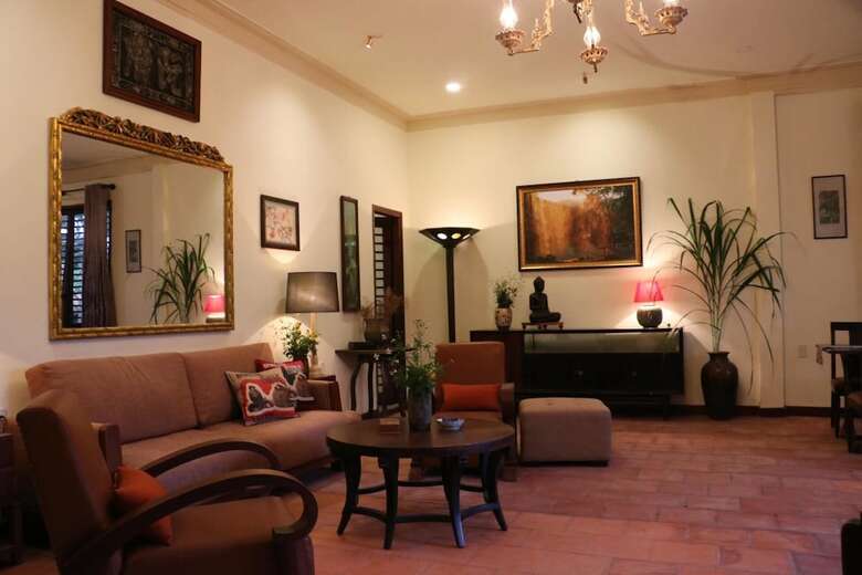 Hotel Ivory Falls Villa