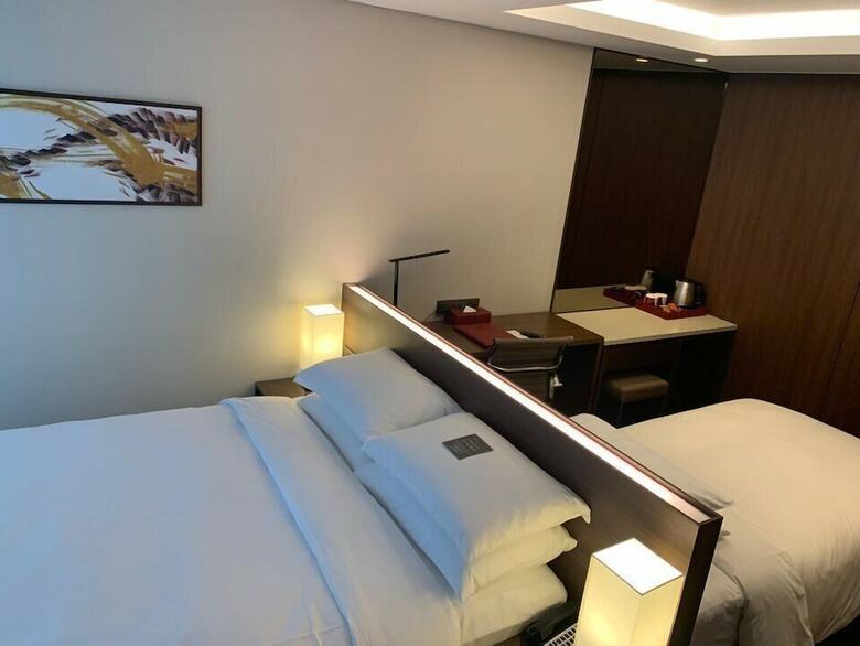 Hotel Ramada Encore By Wyndham Busan Station