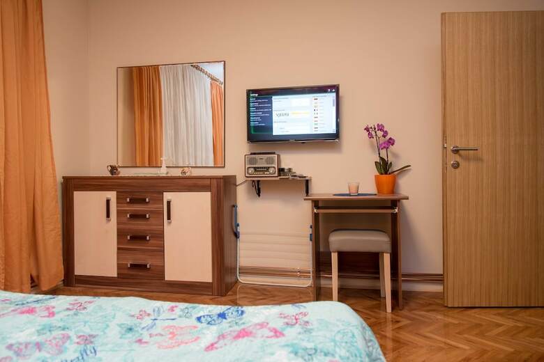 Hotel Rooms Vlado