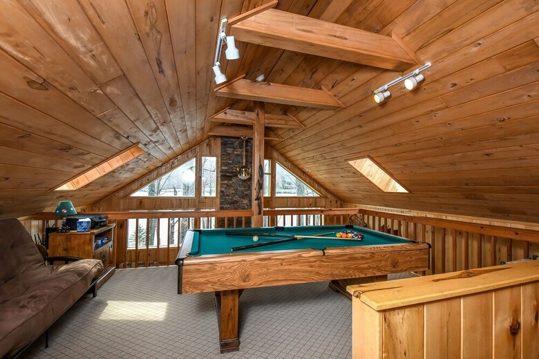 Cabana The Bear's Den