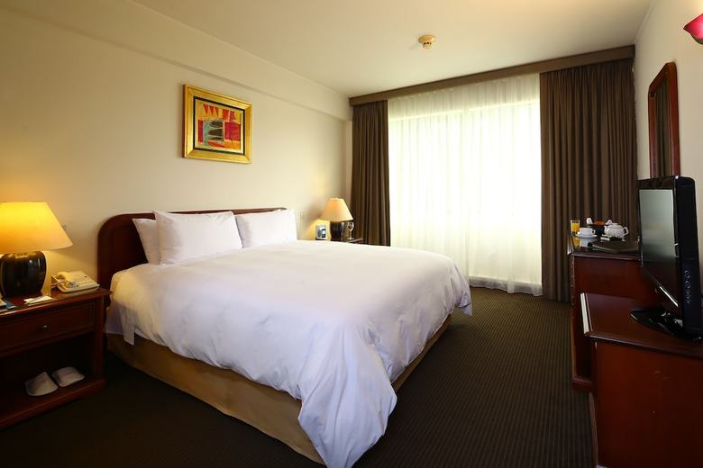 Bth Hotel Lima Golf
