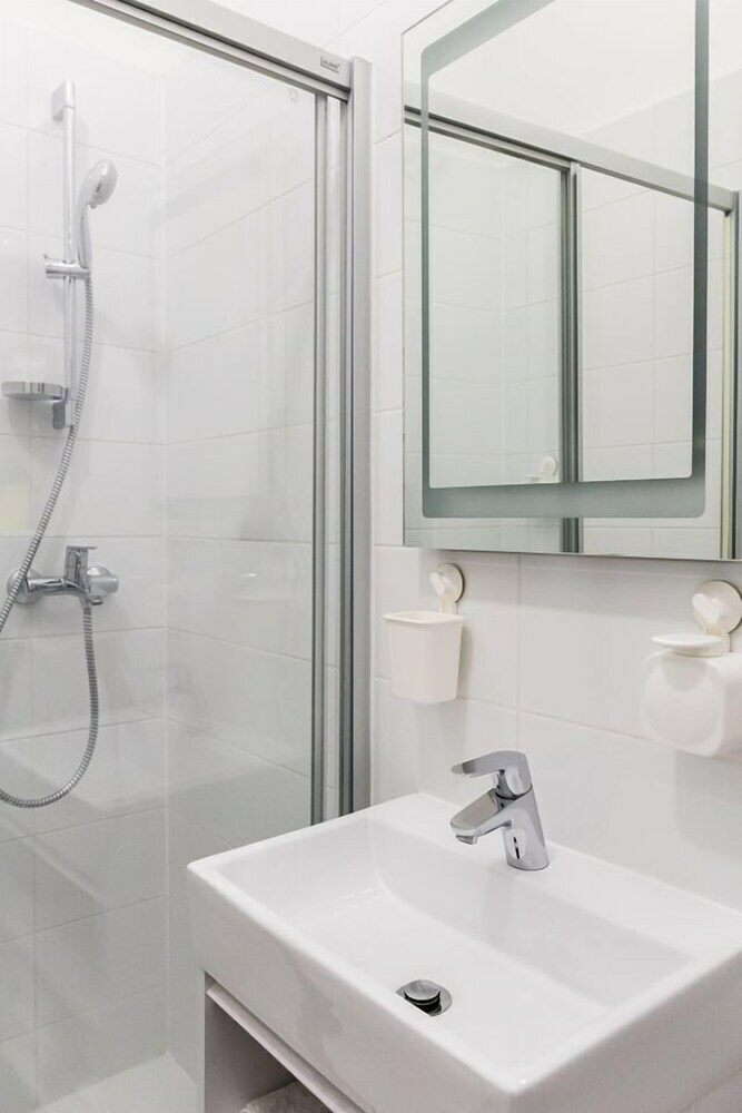 Apartamentos F11 Gallery