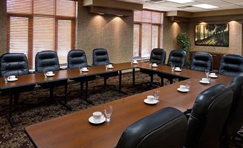 Hotel Arrowwood Resort And Conference Center