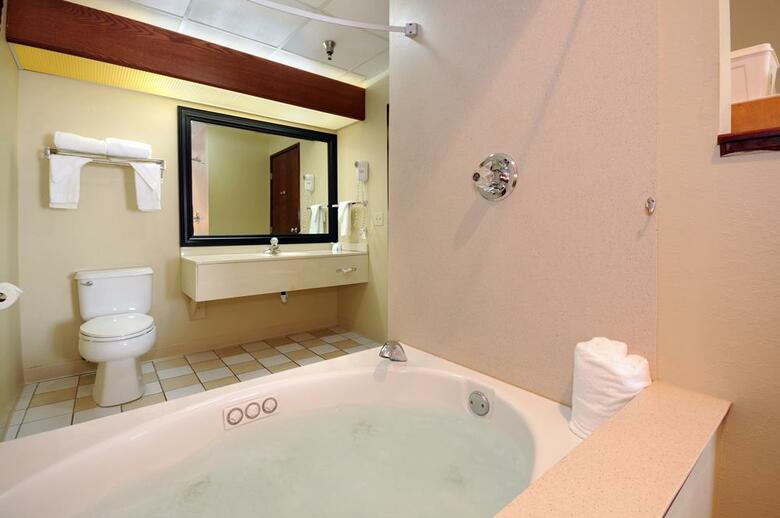 Hotel Best Western Crossroads Inn