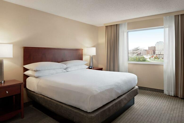Hotel Embassy Suites Cincinnati - Rivercenter