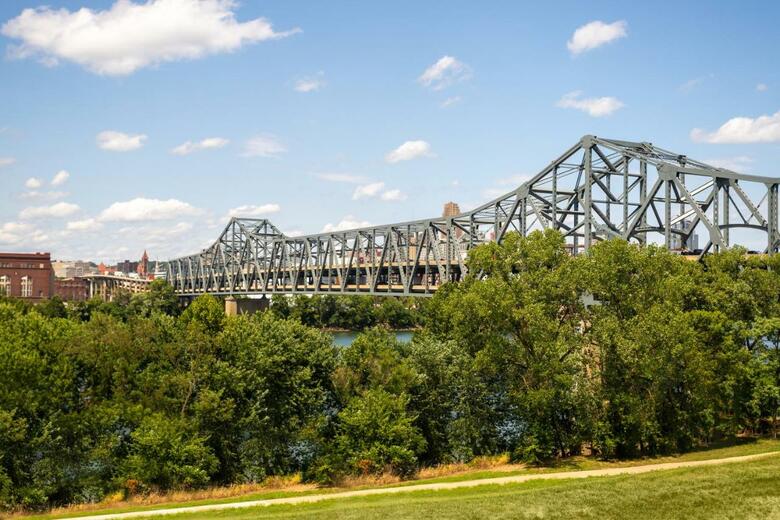 Hotel Holiday Inn Express & Suites Cincinnati Riverfront