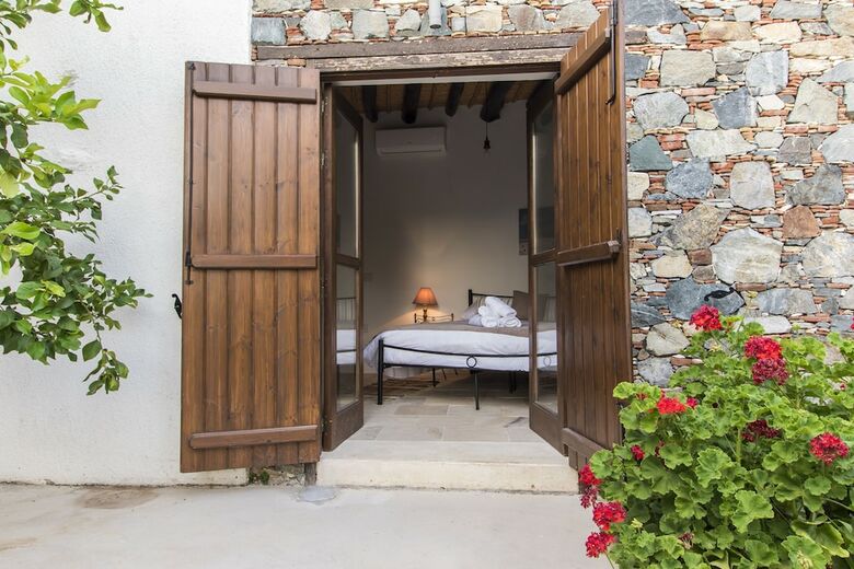Estia Gaia Cottage