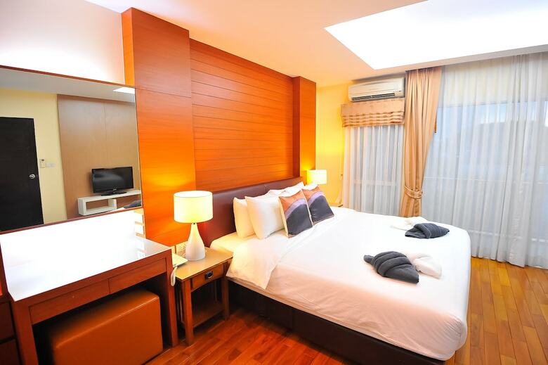 Hotel 42 Grand Residence