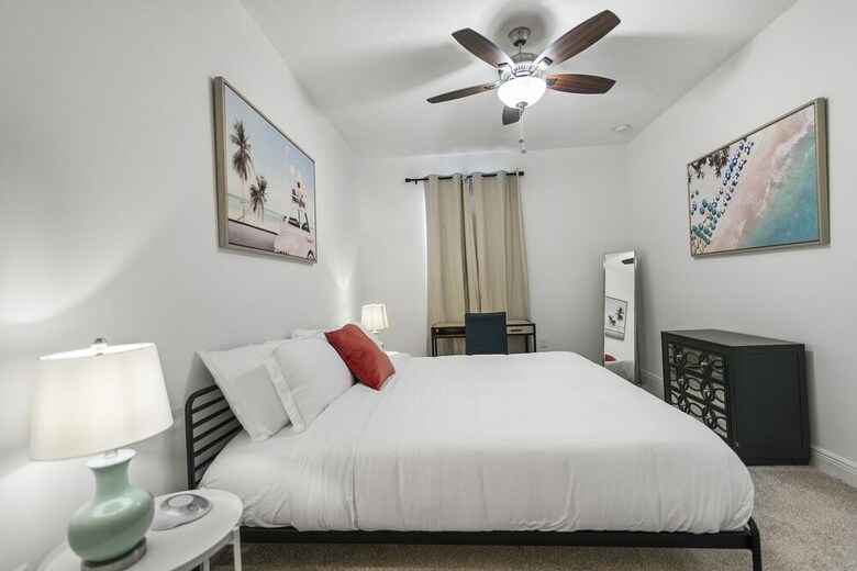 Kasa Davie Apartments