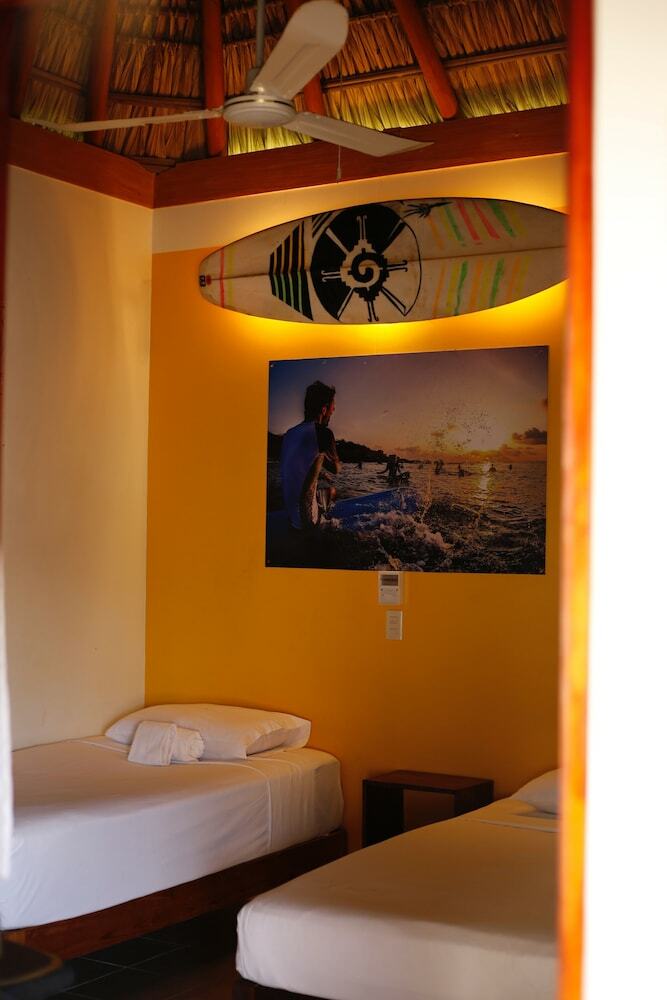 Hostal Experiencia Surf Camp - Hostel