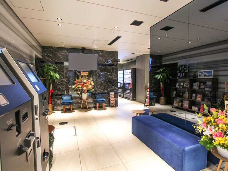 Hotel Livemax Osaka Honmachi