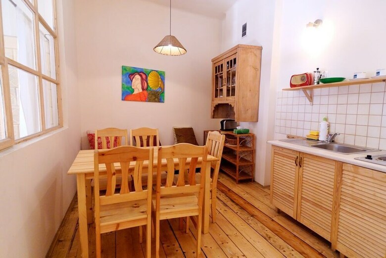 P&j Apartments