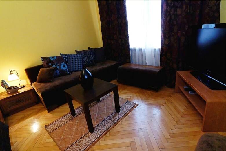 P&j Apartments