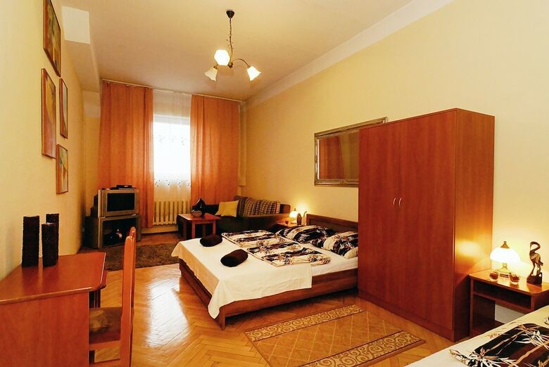 P&j Apartments