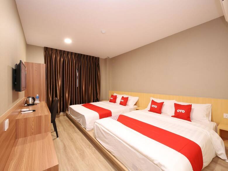 Oyo 89420 Hotel 101