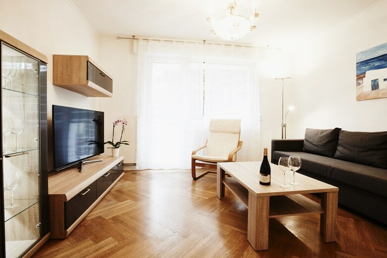Kampowski Apartments ****