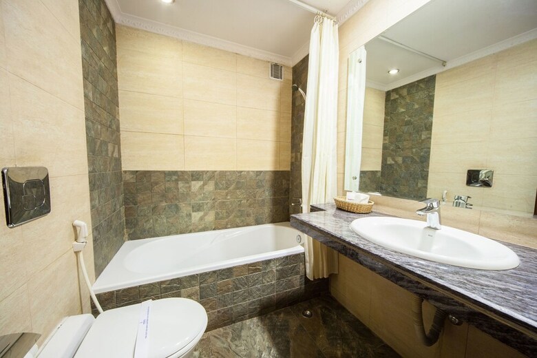 Hotel Manang Pvt. Ltd.