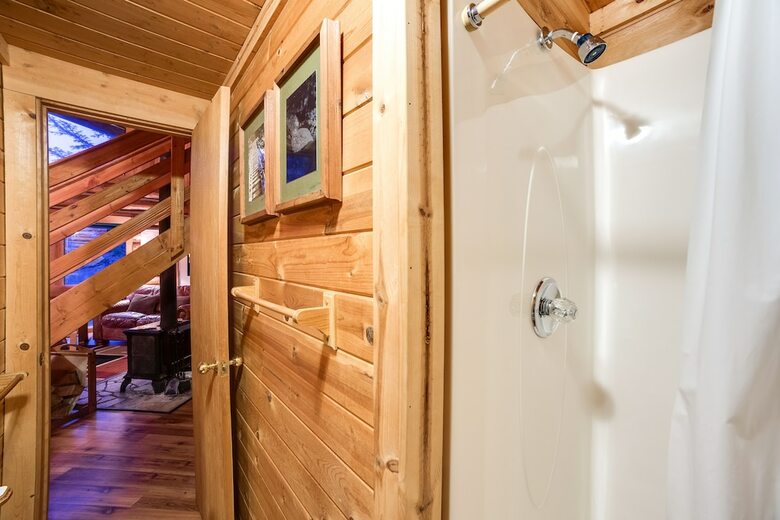 Mt. Baker Lodging Cabin 97 ?lakeside, Dock, Sleeps 6! By Mbl