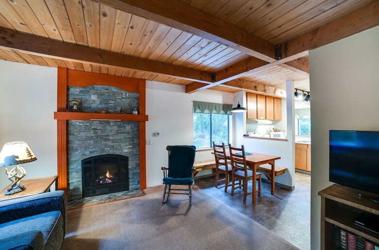 Mt. Baker Lodging Cabin 67 ? Hot Tub, Frpl, Sleeps 5! By Mbl