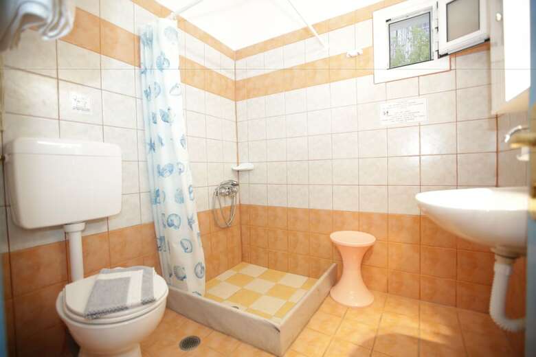 Kontaratos Studios & Apartments