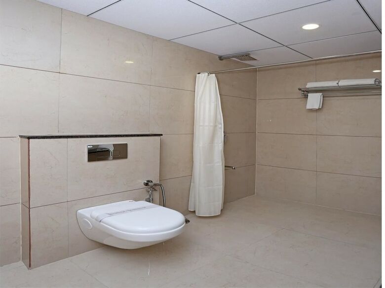Hotel Paras Royale