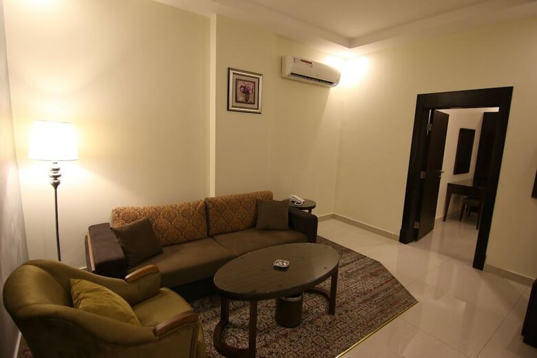Hotel Alsamer Homes