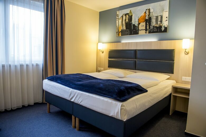 Hotel R�delheimer Hof - Am Wasserturm