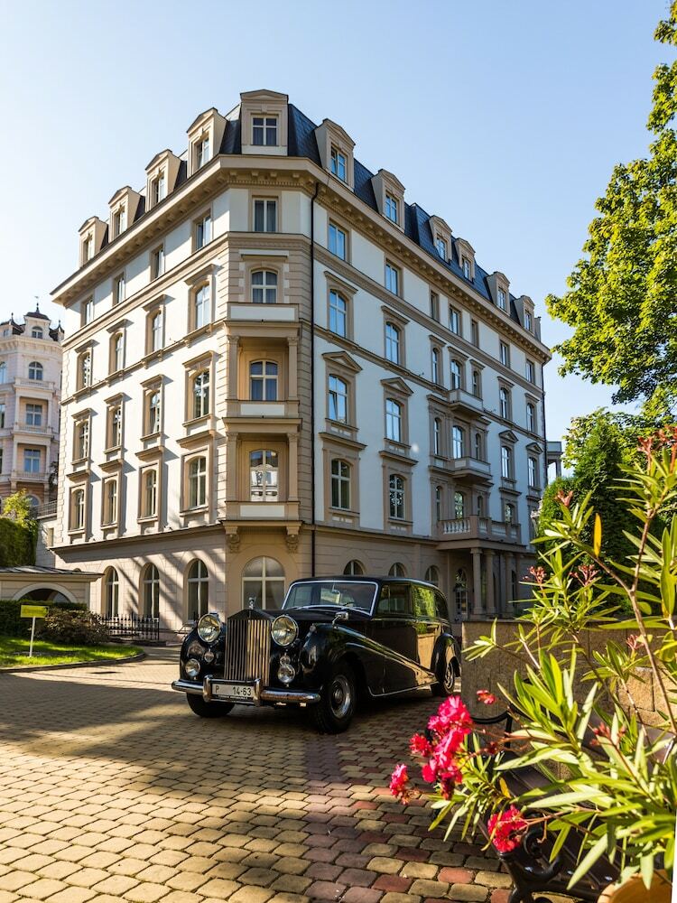 Hotel Kr�lovsk� Vila