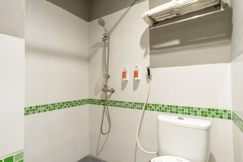 Oyo Flagship 1348 Hotel Home Anaya