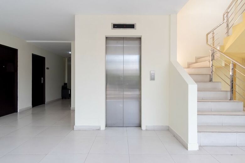 Oyo Flagship 1348 Hotel Home Anaya