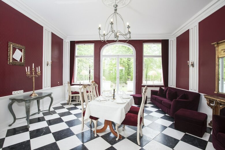 Hotel Wei�es Schlo�