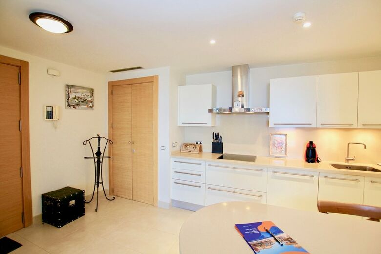 Samara 2 - Ultimate Seaview Apartment In Samara Resort, Heated Pool