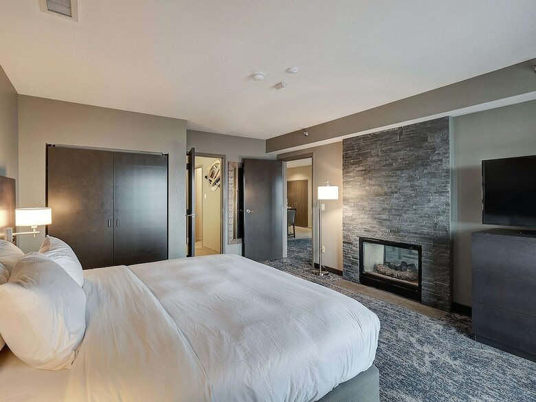 Doubletree By Hilton Hotel Bloomington