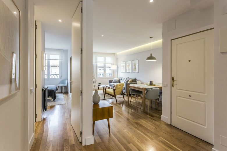 Apartamentos Sleep Nu�ez de Balboa By Stay