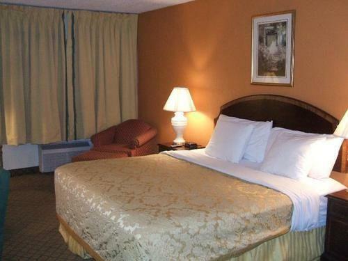 Hotel A Victory Inn - West Dearborn