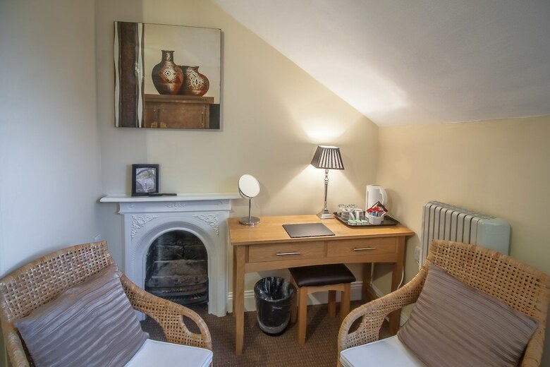 Hotel Ambleside Central - Guest House
