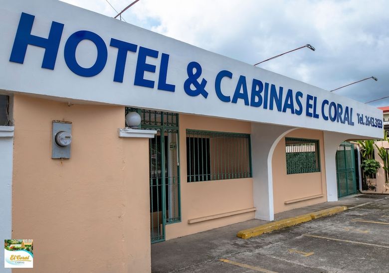 Hotel Y Cabinas El Coral