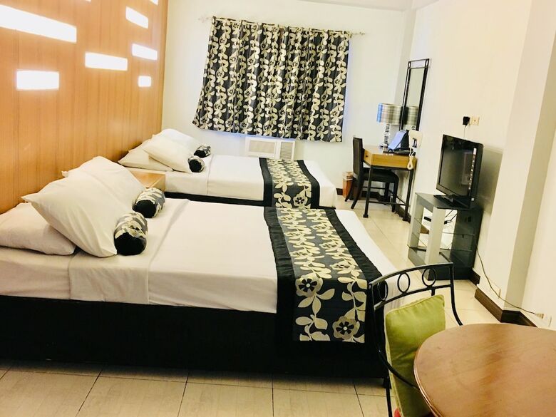 Hotel Jupiter Suites