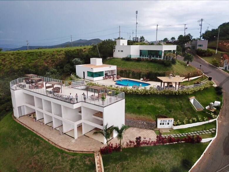 Casa No Mirante de Escarpas