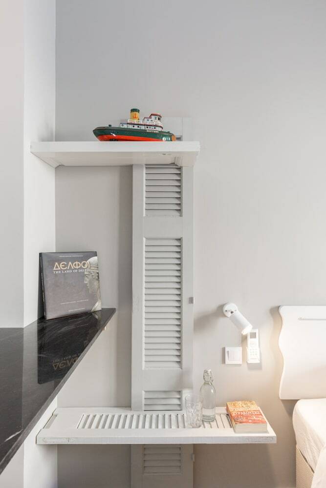 Filopappou Hill Apartment
