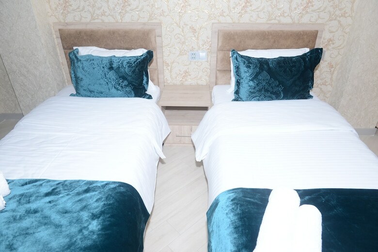 Global Hotel