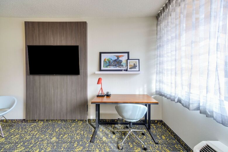 Hotel Rl St. Louis Airport